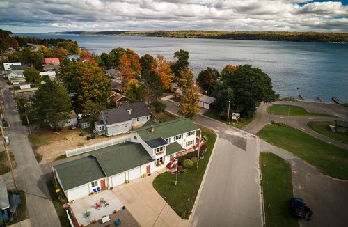 Munising Apartment | Comfortable family friendly situated on the shore of Munising Bay Lake Superior