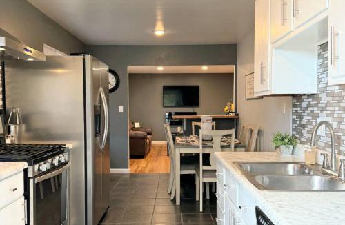 Cheyenne House | Comfortable Family Getaway