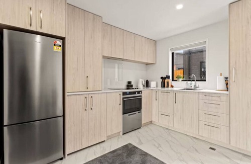 Henderson House | Comfortable Family Home