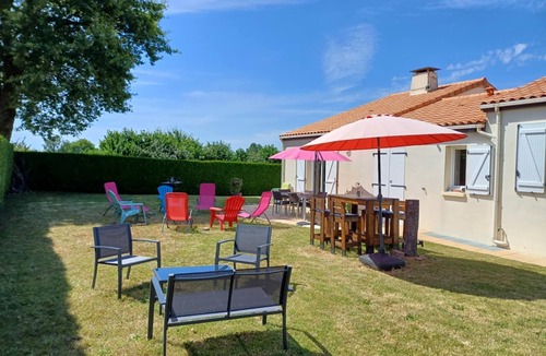 Cerizay House | Comfortable family home near Puy du Fou