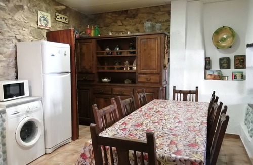 Llanca House | Comfortable Fisherman's House