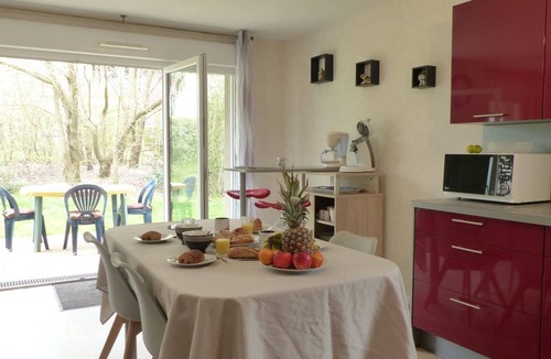 Plescop Apartment | Comfortable flat at the gates of Vannes