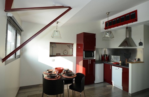 Banogne-Recouvrance Cottage | Comfortable cottage with access to indoor heated pool + jacuzzi