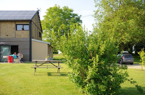 Banogne-Recouvrance Cottage | Comfortable cottage with access to indoor heated pool + jacuzzi