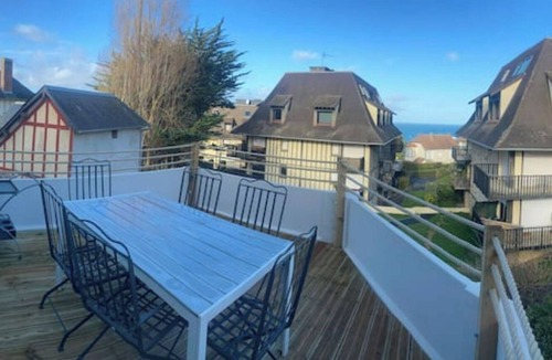 Benerville-sur-Mer House | Comfortable house with sea view