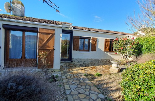 LʼAiguillon-sur-Mer House | Comfortable, spacious house for 6 people, pets on request