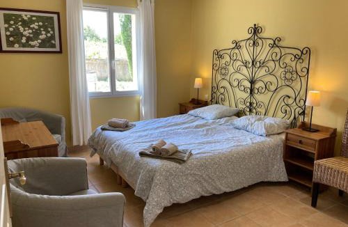 Montbrun-des-Corbieres Villa | Comfortable villa with jacuzzi