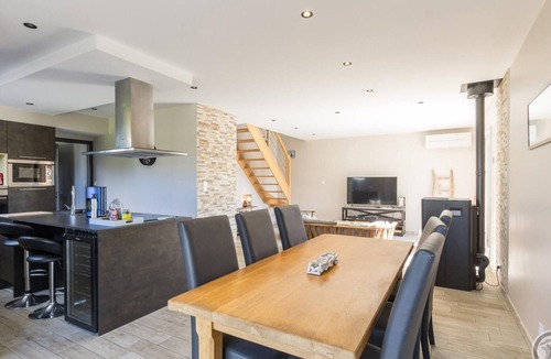Montmartin-sur-Mer Cottage | Comfortable house for 8 pers. with private garden in Montmartin-sur-Mer