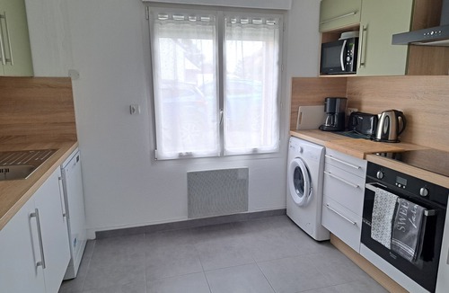 Coeur de Nacre Apartment | Comfortable apartment in villa with garden 350 m from beach and shops