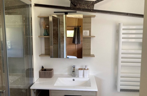 Saint-Jean-de-Cole Hotel | Comfortable private room in a renovated, rustic barn.
