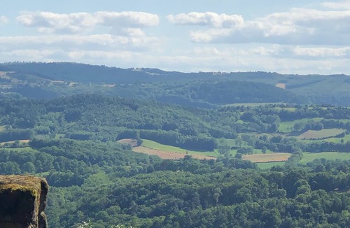 Saint-Laurent-d'Olt Cottage | Comfortable cottage with magnificent views of the Causses