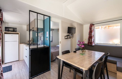 Saint-Rome-de-Tarn House | Comfortable mobile home with terrace for 5 people