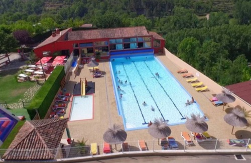 Saint-Rome-de-Tarn House | Comfortable mobile home with terrace for 5 people