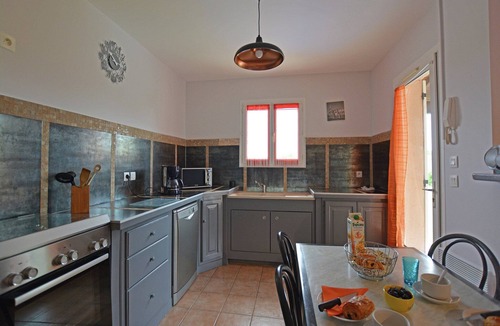 Saint-Victor-de-Malcap Villa | Comfortable villa with swimming pool