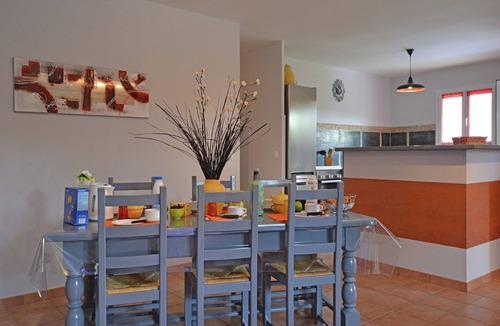 Saint-Victor-de-Malcap Villa | Comfortable villa with swimming pool