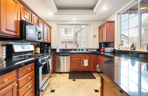 Orenco Station House | Comfortable, fully furnished Hillsboro home in a quiet neighborhood—perfect for business travelers, families, or extended stays. Enjoy a well-equipped kitchen, fast Wi-Fi, and easy access to Intel, Nike, shopping, and dining.