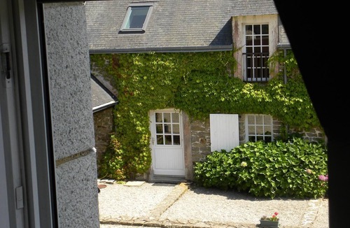 Pont-Aven House | Comfortable, functional and quiet longère. 1km from Pont Aven