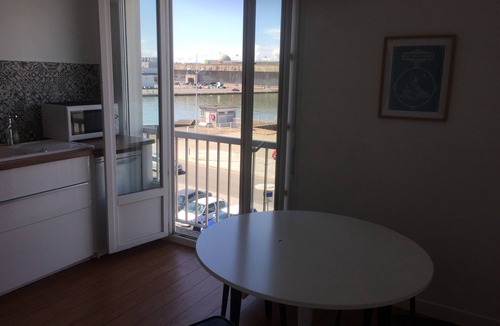 Saint-Nazaire Apartment | comfortable furnished apartment