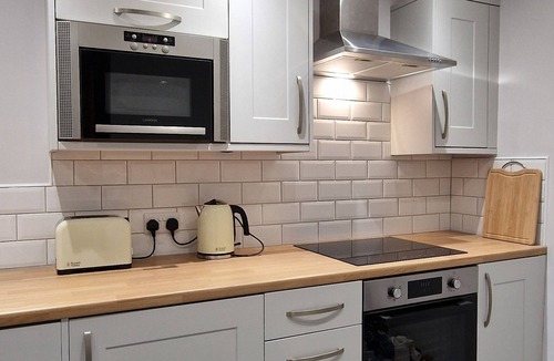 Rhiwbryfdir Cottage | Comfortable Mountain-View Cottage