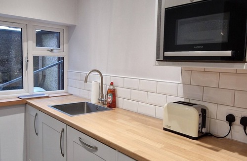 Rhiwbryfdir Cottage | Comfortable Mountain-View Cottage