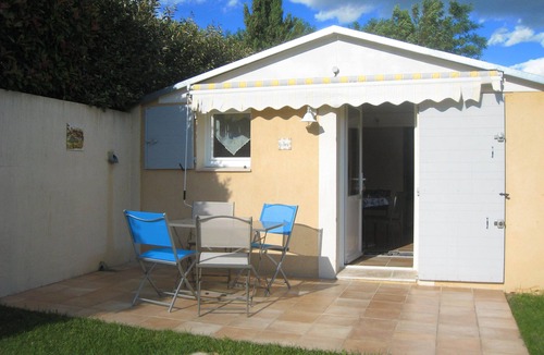 Forcalquier House | COMFORTABLE GITE SWIMMING POOL GARDEN