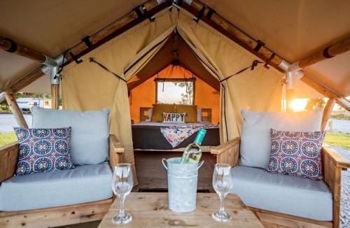 Cassville House | Comfortable Glamping Tent with Fire Pit and Stream Access Near Mark Twain National Forest in Missouri