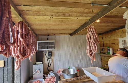 Yviers House | Comfortable guest rooms.