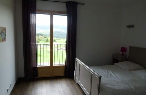 Le Lac-d'Issarles House | Comfortable house in the heart of the Ardèche mountain village, 50m from the beach at Lac d'Issarlès