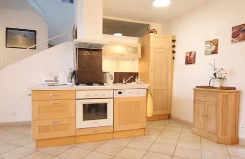 Les Loges-Marchis Cottage | Comfortable house with fireplace and garden in Normandy
