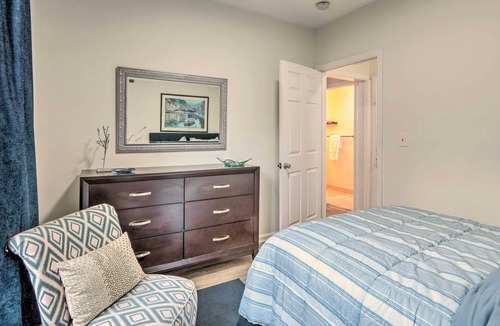 Hartford Apartment | Comfortable Hartford Apartment Near Downtown!