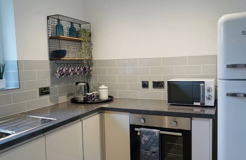 Doncaster Apartment | Comfortable house with parking
