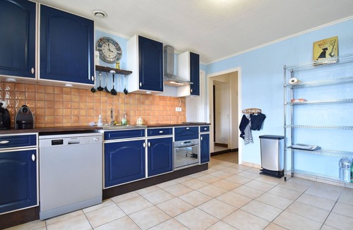 Grury House | Comfortable holiday home with pool