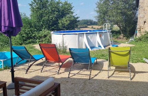 Grury House | Comfortable holiday home with pool