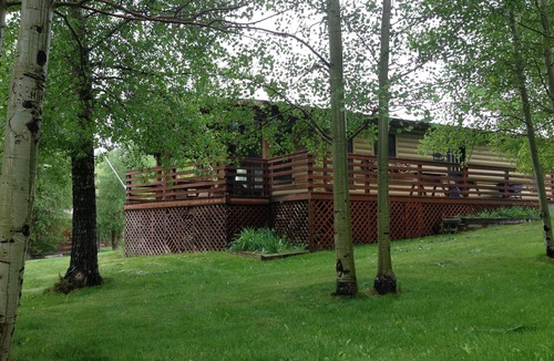 Encampment House | Comfortable Home Away From Home. Sleeps 5-6. Near Premier Outdoor Recreation.