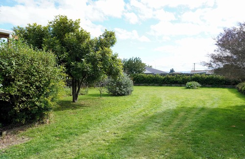 Owhata House | Comfortable Home, Big Backyard