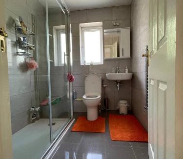 Wooburn Moor House | Comfortable. home from home