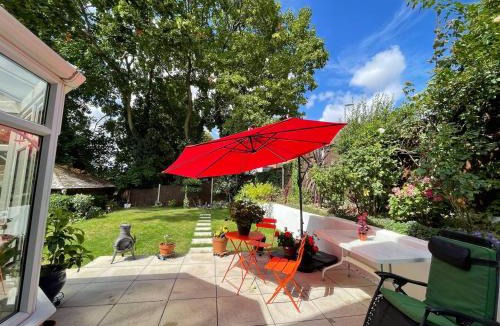 Wooburn Moor House | Comfortable. home from home