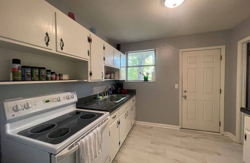 Jacksonville House | Comfortable home in Quiet neighborhood