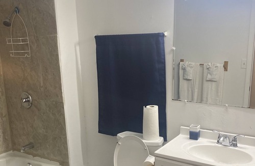 Cahokia House | Comfortable home if your visiting the St. Louis area for work or play