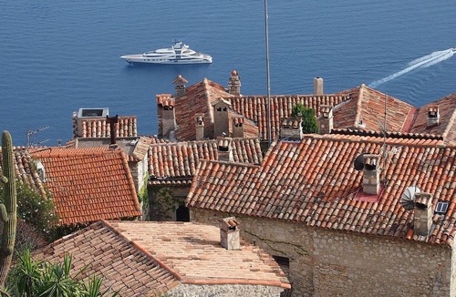 Drap House | Comfortable Home in Drap with swimming pool, 15 km from Nice