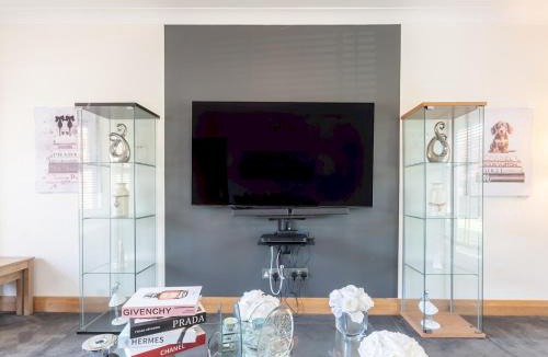 Basildon House | Comfortable home Langdon Hills - Pass the Keys