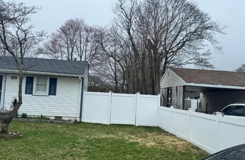 Central Islip House | Comfortable Home Near Everything