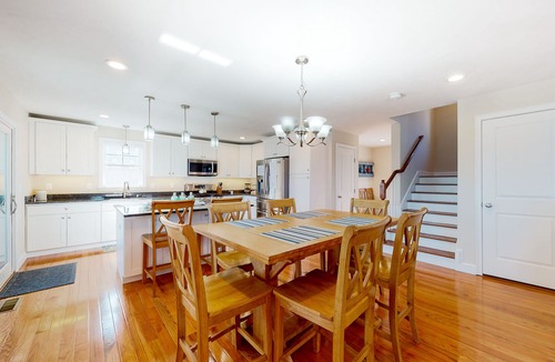 Plymouth House | Comfortable home with rooftop deck, beach & water views, W/D, & central AC