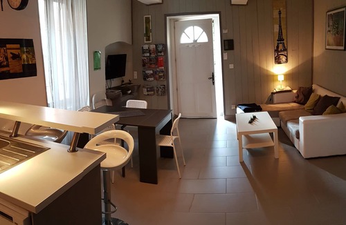 Ornaisons House | Comfortable house character