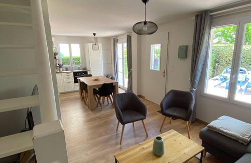 Port Guillaume House | Comfortable house ideally located 50 m from the pool and 300 m from the beach