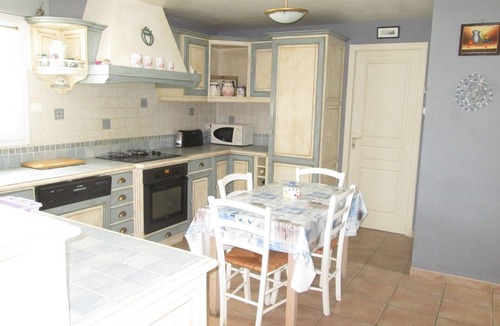 La Gueriniere House | Comfortable house for 6, near beach, pets allowed