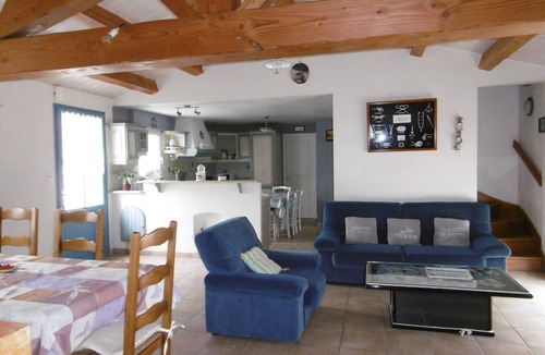 La Gueriniere House | Comfortable house for 6, near beach, pets allowed