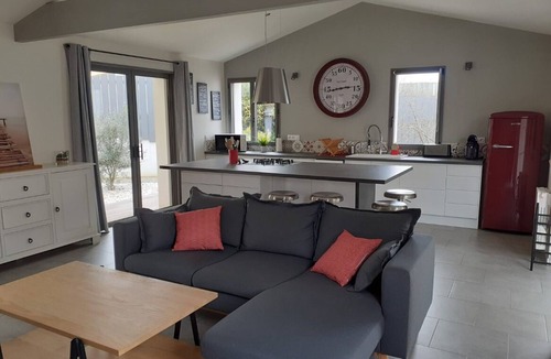L'Epine House | Comfortable house in L'Épine near beaches with free wifi