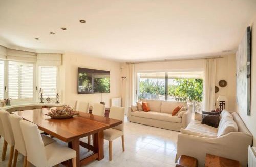Sitges House | Comfortable House in Sitges with Shared Pool