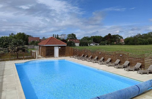 Gouville-sur-Mer House | Comfortable individual lodgings in a natural setting.